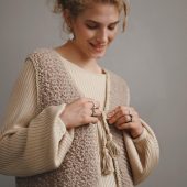 Handmade Alpaca Merino Wool Knit Vest: Ivory Sleeveless Gilet